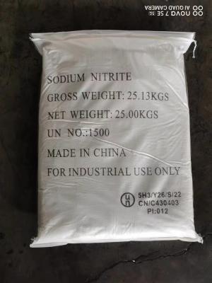 China NaNO2 Nitrito de sódio 27 MT / 20 GP 25 KG/ BAG Utilizado para assistente de tingimento à venda
