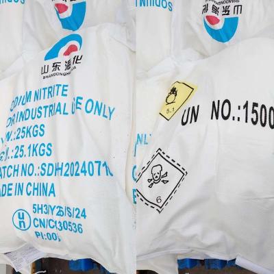 China NaNO2 Nitrito de sódio CAS 7632-00-0 Pó branco para a indústria de impressão e tintura à venda