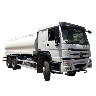 China Water sprinkling new sinotruk howo street wash road cleaning heavy duty pump spraying 20000l water flushing device truck for sale zu verkaufen