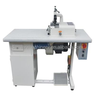 China Leather Goods Leather Sling Dodging Machine To Make Leather Bag Speed Adjustable With Dust Collector for sale
