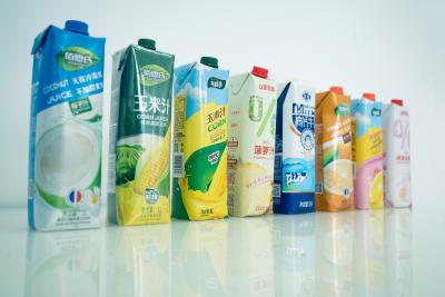 Chine 1000ml PRISMA a stratifié le matériel aseptique d'emballage de lait avec 7 couches à vendre