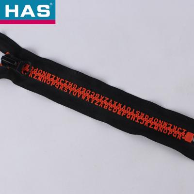 中国 目に見えない樹脂歯ジッパー ポケットと荷物ダウン服のために 販売のため