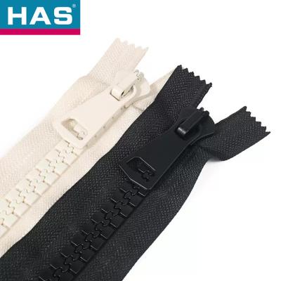 China #10 Normal Teeth/Corn Teeth Plastic Zippers for Garments Durable Function for sale
