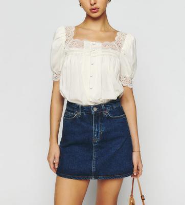China Retro Minimalist White French Lace Trim Square Neck Solid Shorts Sheath Top Blouse For Women for sale