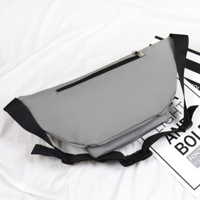 China Water proof Outdoor waist bag for men Fashion large waist bag fitness elastic multifunctional waist bag for sale
