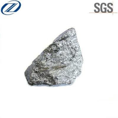 Cina 553 Metallo di silicio 98%-99% Purezza 10 mm-70 mm Granularità per uso industriale in vendita