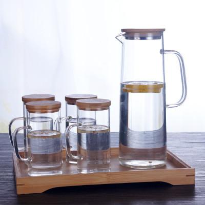 Chine L'ODM a épaissi à la mode multifonctionnel de cruche d'eau de carafe et d'ensemble en verre à vendre