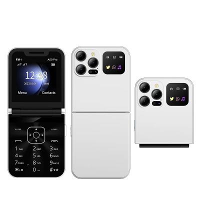 China Compacte en veelzijdige 2G-telefoon met LED-zaklamp en trillingsfunctie voor elke situatie Te koop