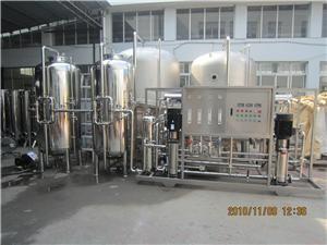 中国 FDAのステンレス鋼の逆浸透システム1000LPH浄化タンク 販売のため