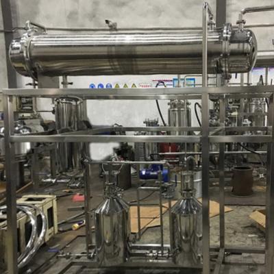 中国 実験室スケールの小型手製の純粋な精油の抽出の蒸留装置をオレンジの皮 販売のため