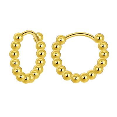 China Modern Fashion and Texture 18K Gold Earrings and Minimal Sensitive Hypoallergenic Small Pearl Circle Ear Jewelry for Women for sale