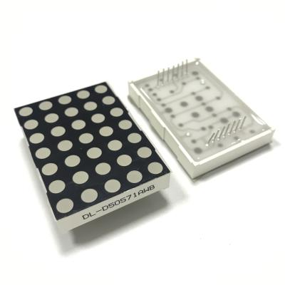 China Segment LED-Anzeigen-schwarze Oberflächengesichts-Farbe der 5.0mm ultra rote 5×7 Punktematrix-7 zu verkaufen