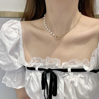 China VKME High Quality Fashion Gold Alloy Pearl Necklace For Women Crescent Natural Pearl Necklaces Pendant Jewelry Gift for sale