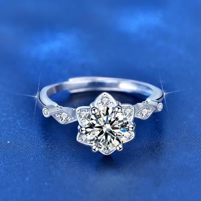 China TRENDY Women's 925 sterling silver ring Moissanite hand decorated personalized six points star fashion engagement diamond ring for sale