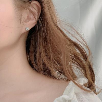 China TRENDY Mosan Diamond 925 sterling silver Christmas studs wholesale six pointed star Snowflake earrings Simple six-claw earrings for sale