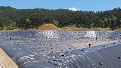 Китай Противопроницаемость геомембраны HDPE для проектов водоемов регулирования блеска продается