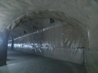 Китай Геомембрана из полиэтилена высокой плотности (HDPE) для проекта по борьбе с утечкой в туннеле продается