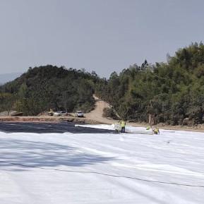 China Nonwoven Long-Filament Geotextile for Mining Landfill Applications for sale