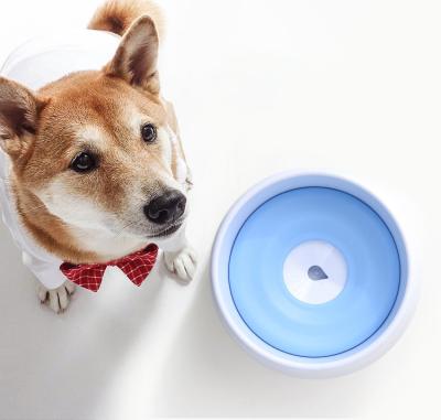 China Sustainable Pet Supplies Cat Water Fountain Travel Portable Dog Bowl Anti-Overflow Feeder Slow Floating Pet Water Dispenser for sale
