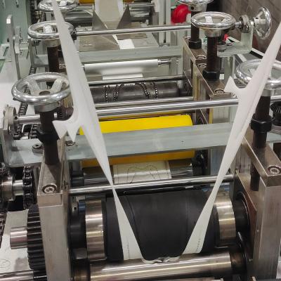 China Fish Type 3d Kf94 Face Mask Factory Automatico Mask Machine High Speed Machine for sale