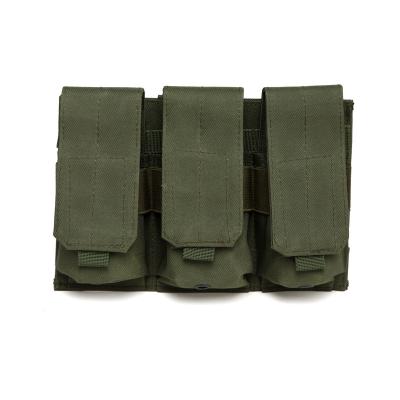 China Magazine Pouch Tactical Pouch Hook Backed Triple M4 M16 Mag Pouch Waterproof 3-Mag Bag Custom OEM Camouflage Hoop And Loop Waist Pack for sale