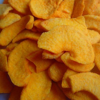 China Wholesale vacuum fried fruits chip healthy snack crispy yellow peach slices snacks for sale