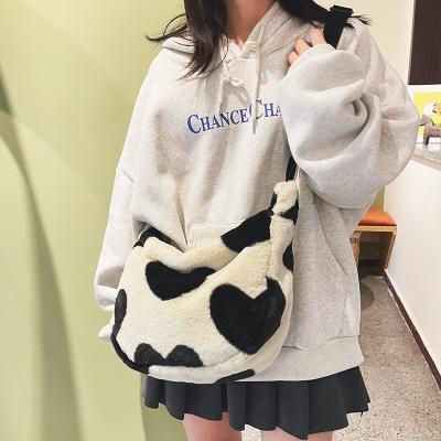 China Newest Hotsale Portable Cute Love Bear Cow Camouflage Faux Fur Furry Artificial Animal Messenger Ladies Sling Tote Saddle Handbag Shoulder Bag for sale