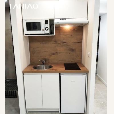Κίνα Προσαρμοσμένο γραφείο κουζίνας με ντουλάπι Μίνι ξενοδοχείο διαμέρισμα κουζίνα μονόμορφα ντουλάπια κουζίνας μελαμίνη προς πώληση