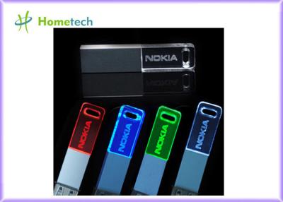 China 3D personalizou a movimentação 2,0 3,0 do flash do usb do cristal 8gb do logotipo com luz conduzida à venda