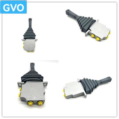 Chine 803009754 Pièces de pelle SY55 SY60 SY75 Yuchai 85 Xugong 60 manche de bulldozer assemblage manche en caoutchouc à vendre