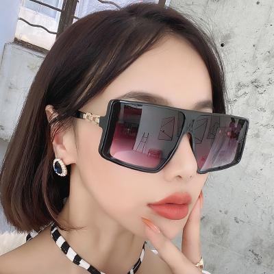 China Fashion Sunglasses Shape Sunglasses Flat Surface Fashion Brand Oversized Sunglasses Luxury Square Sun Glass Sunglasses for sale