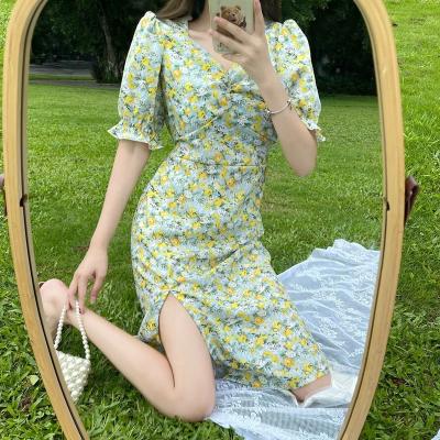 China 2022 Summer Clothing Women's Fashion Chiffon Causal Dress Anti-wrinkle Floral Summer Casual Beach Vacation Dress for sale