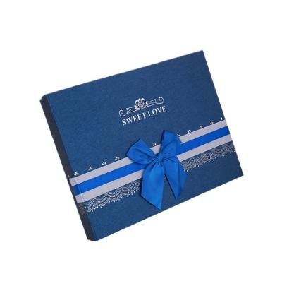 China Newest Fashion Recyclable Wholesale Customized Makeup Cardboard Gift Box Packaging Custom for sale