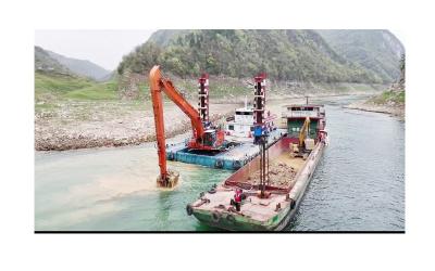 Chine Travaux de dragage Excavateur à bras long Utiliser du matériel Q355B pour la rivière à vendre