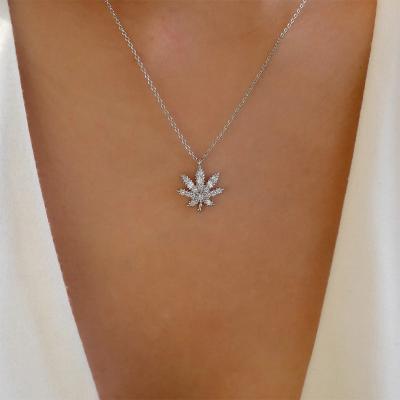 China New Fashion Design Trendy Silver Zircon Chain Leaf Pendant Necklace For Women for sale