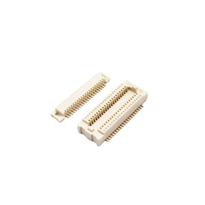 Cina 0,5 connettore a bordo a bordo singolo Scheda a bordo Hopco 2.0/2.5 Terminal AXK5F30547YG POSIZIONE MULTI-PIN NASCITURA in vendita