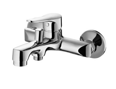 China Wall Mounting Bath Mixer Taps Single Handle Chrome Bath Faucet Rust Proofing for sale