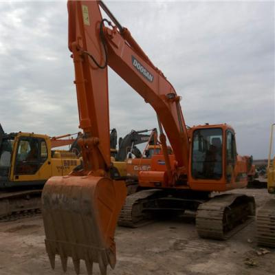 China Construction works 100% imported from South Korea Doosan DH225-7 medium used hydraulic pump excavator for sale