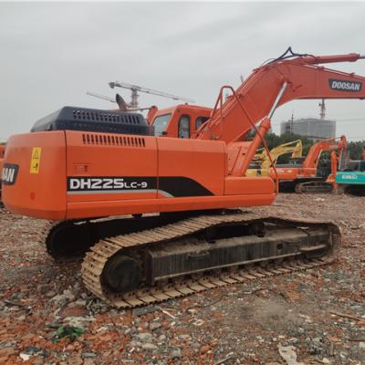 China Construction works 100% imported from South Korea Doosan DH225-9 medium used hydraulic pump excavator for sale