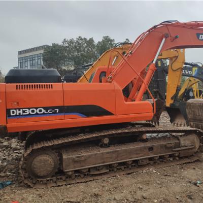 China Construction works 100% Imported From South Korea Doosan DH300 Big Filed Used Hydraulic Pump Excavator for sale