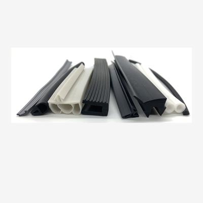 中国 Sealing Strip Brush Seal Pvc Seal Strip Rubber Seal Ring Kitchen Bath Wall Pvc 販売のため