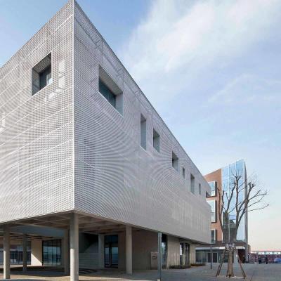 China Aluminum Cladding Expanded Metal Mesh Panels 2.35mm Thick Powder Coated for sale