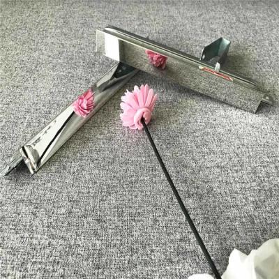 China La rejilla de acero galvanizada 15x32 del techo suspendido suspendió la barra del techo T en venta