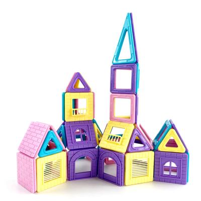 China Eco-friendly Material Colorful Magnetic Building Blocks With Plastic Gift Box For Children Kids 3D Magnetic Building Blocks Toys for sale