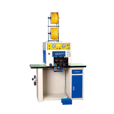 China 1300*1060*1600MM Dimensiones del paquete Máquina automática de pulverización de dedos de pie termoplástica La mejor opción para su negocio en venta