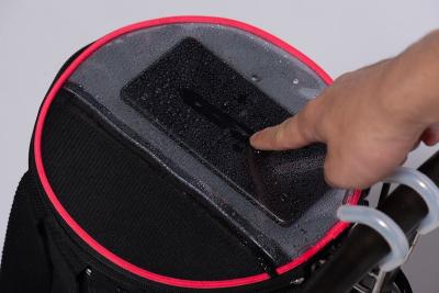 China Waterproof Time-limited White Bike Bicycle Phone Bag for sale
