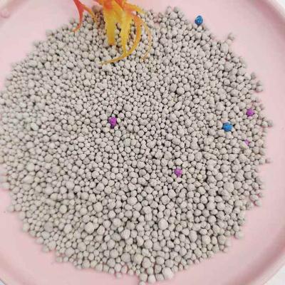 China Productos para mascotas Bentonita acumulación de basura de gatos muestras naturales libres de arena fácil en venta