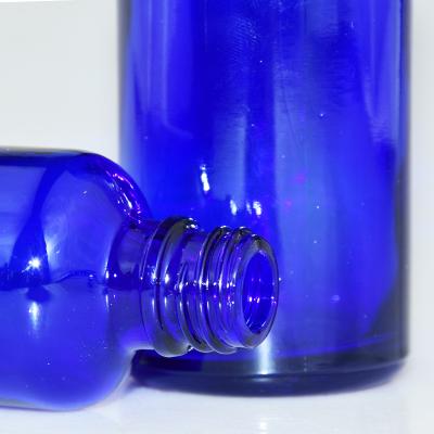 China Professional Personal Care Manufacturer 30ml Green Essential Oil Glass Bottles With Plastic Dropper Cap for sale