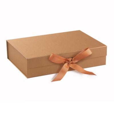 China Recyclable Custom Party Christmas Candy Goodies Packaging Boxes With Handle for sale