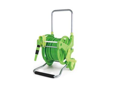 Chine Chariot escamotable de bobine de tuyau de l'eau de jardin avec le matériel de tuyau de PVC de 45m à vendre